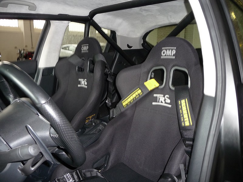 Nissan Juke-R Sitze
