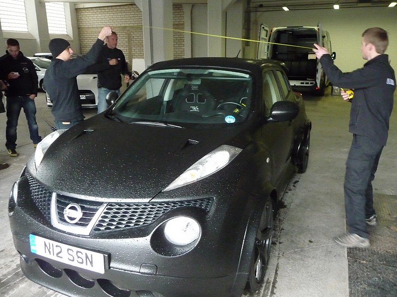 Nissan Juke-R Service
