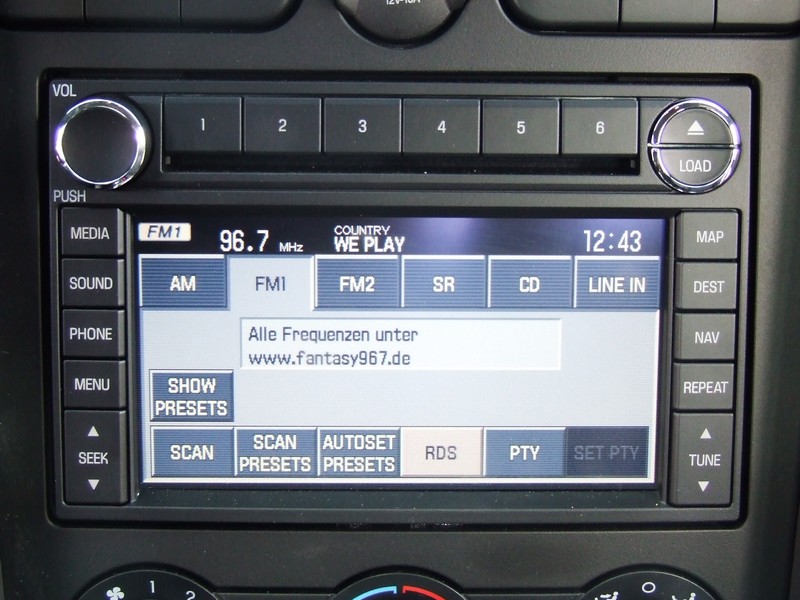 2008 Ford Mustang GT Bullitt Radiodisplay