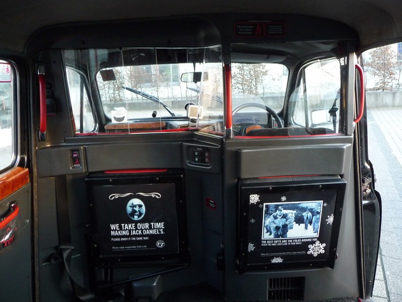 London Taxi Carbodies Fairway Trennwand aus Fahrgastraum