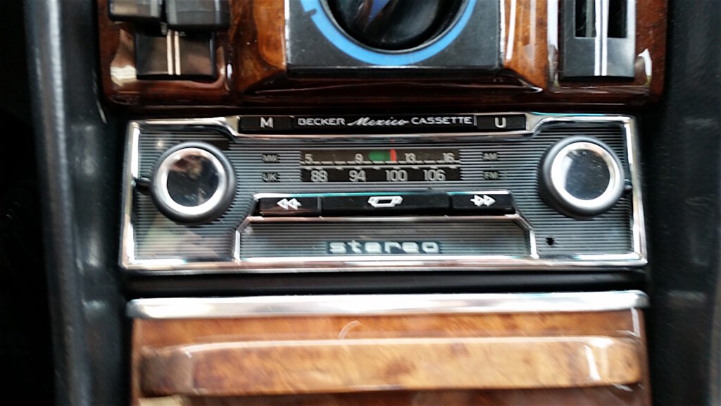 1977 Mercedes-Benz 450 SEL 6.9 Becker Radio