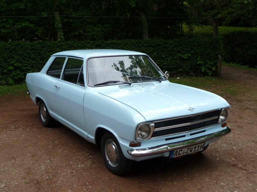 1968 - 69 Opel Kadett B Front und Beifahrerseite