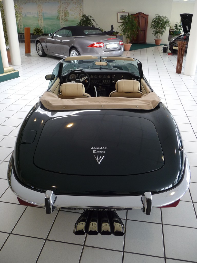 Jaguar E-Type V12 Roadster hinten oben