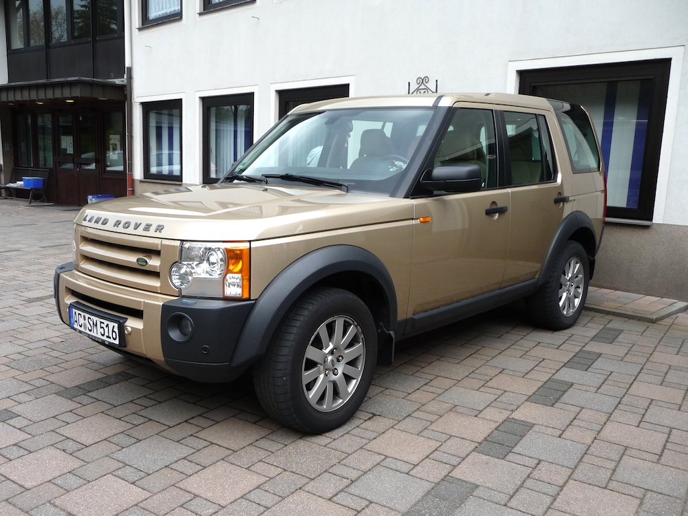 Land Rover Discovery 3 Front und Seite links