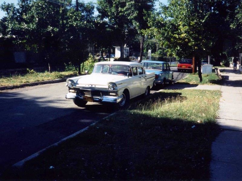 1957 Ford weiß auf Kuba Bild 1